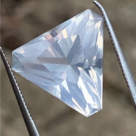 8.82 Carats Feldspar Moonstone Fancy Rare Peach Pink Gemstone Precision Cut - Picture 9 of 17